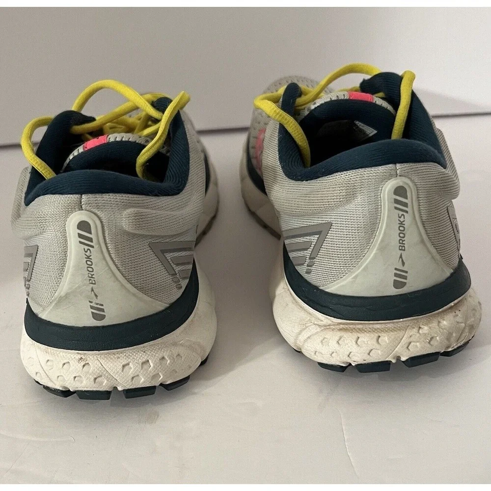Size 9.5 - Brooks Ghost 13‎ Ice Flow Pink Medium